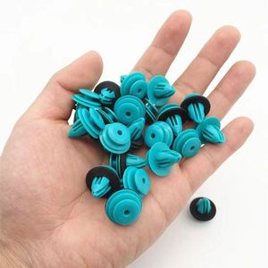 Clips para Paneles de Puerta General Motors de 18.5mm, Sujetadores de Nylon para Reparación y Reemplazo de Interiores de Automóviles - Product Image 2