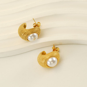 Zogxin Gold Plated Pearl Stud Earrings 18K Stainless Steel U Shaped Geometric Design For Women - Product Image 3