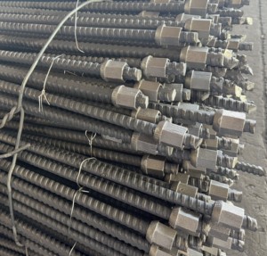 Boulon d'ancrage à tête plate M16 pour soutien de pentes minières, tunnels et voies de circulation, boulon en acier fileté à résistance égale, capacité de 30 000 kg - Product Image 4