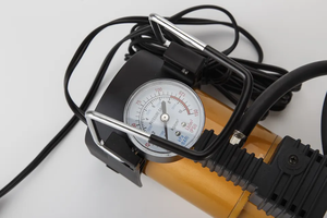 Inflador de Neumáticos Eléctrico Portátil, Compacto, Universal, Resistente, de Alta Presión, Profesional, para Camping y Exteriores - Product Image 4