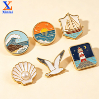 Ensemble de badges métalliques sur le thème de l'océan et de la plage d'été, créatifs, avec des motifs de coquillages, palmiers, vagues, planches de surf, chapeaux de soleil et vestes, cadeaux