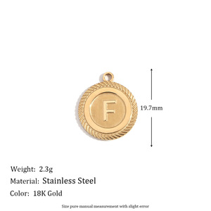 Colgante de acero inoxidable con letra inicial de tarjeta redonda, colgante chapado en oro, collares de joyería fina personalizados - Product Image 6