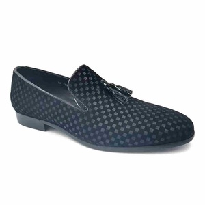 Chaussures habillées à enfiler pour hommes en cuir véritable de haute qualité, motif gaufré élégant, confortables, souples et respirantes, pour le bureau, les mariages et les occasions décontractées - Product Image 1