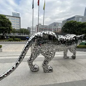 Modern büyük açık peyzaj Metal el sanatları hayvan heykel içi boş paslanmaz çelik leopar heykel