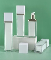 Bouteille carrée vide de voyage portable personnalisée avec pulvérisateur à pompe Emballage cosmétique unique pour la peau Lotion capillaire et ensemble de bocaux