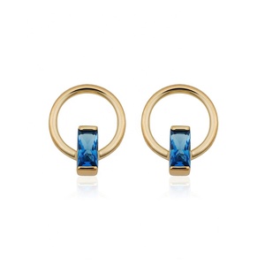 Boucles d'oreilles baguette en pierre de zircon bleu cercle plaqué or massif 18 carats - Product Image 1