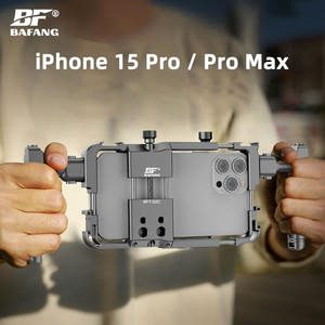 Prix de gros Cage universelle pour smartphone Plate-forme de téléphone portable en aluminium avec poignées pour 15 Pro Max <span class=keywords><strong>Gage</strong></span> <span class=keywords><strong>Video</strong></span> Rig - Product Image 1