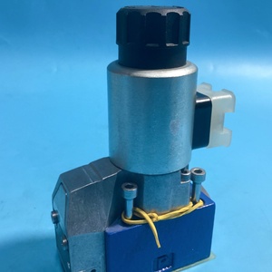 Vanne de commande hydraulique directionnelle 3 voies R900569750 M-3SEW6C3X/420MG24N9K4/P 420 bars pour machines - Product Image 5