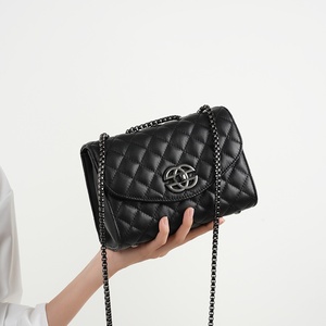 厂家批发高品质奢华高档真皮女式链条斜挎包 - Product Image 2