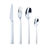 Ensemble de vaisselle moderne minimaliste et luxueux à manche carré Couteaux fourchettes et cuillères en acier inoxydable de haute qualité