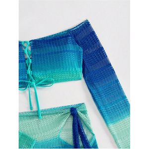 ชุดว่ายน้ำผู้หญิงแบบ 3 ชิ้นไล่เฉดสี ดีไซน์เปิดไหล่ พร้อมกระโปรงชายหาด ชุดบิกินี่แบบเว้าลายฉลุ ยืดหยุ่นได้ - Product Image 5