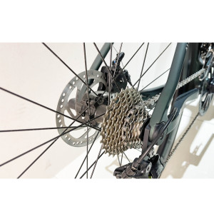 Vélo de route en fibre de carbone intégrale 700c 25c 22 vitesses pour hommes - Modèle 01 - Fabriqué en Chine - Product Image 5
