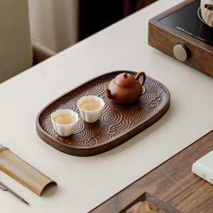 Bandeja de té redonda de madera de nogal Guanlan, tallada a mano con patrón de ondas, madera maciza para uso doméstico, sensación de alta gama. - Product Image 4