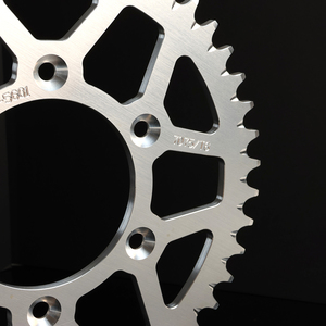 Pignons de chaîne arrière <span class=keywords><strong>pour</strong></span> <span class=keywords><strong>moto</strong></span> électrique 520-46T 50T 54T, compatibles avec Surron Ron Ultra Bee, légers, en aluminium CNC 7075 - Product Image 4
