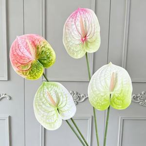 Plante artificielle de feuille de palmier rouge simulée, hydratante, verte, Flamingo Guanyinlian, design pendulaire pour la décoration intérieure - Product Image 2