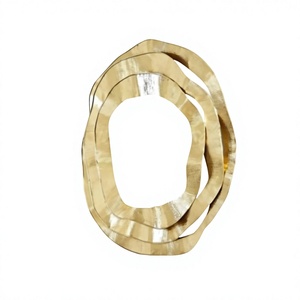 Espejo de pared de Metal decorativo de diseño exclusivo, espejo de borde dorado de forma única para decoración de baño de Hotel y restaurantes - Product Image 1