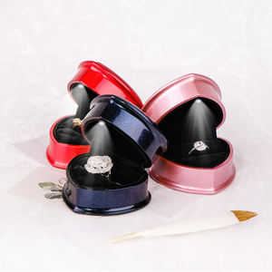 Индивидуальный дизайн, красное, розовое, синее кольцо в форме сердца, подарочная упаковка для ювелирных изделий, бархатные пластиковые коробки со светодиодной подсветкой для ювелирного магазина - Product Image 4