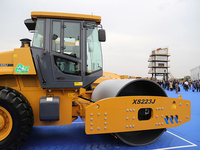 Vente chaude XS335 Compactador 33 Toneladas roulement de pompe à moteur à rouleau à tambour unique avec composants de moteur à noyau