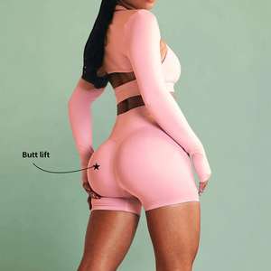 Abbigliamento Sportivo Personalizzato con Logo Femminile Set da 3 Pezzi per Yoga con Reggiseno Sportivo a Maniche Lunghe e <span class=keywords><strong>Pantaloncini</strong></span> per Allenamento Fitness - Product Image 3