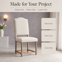 Chaise de salle à manger rembourrée de style Empire français moderne avec dossier en camelback, dossier encastré, garniture cloutée et pieds en bois tourné pour salles à manger domestiques