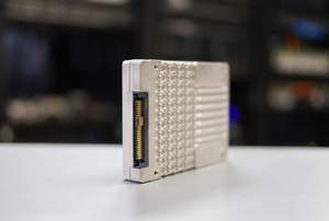 ฮาร์ดดิสก์แบบโซลิดสเตต P5510 3.84 TB 7.68 TB 3.84 TB 7.68 TB 3840GB 7680GB U.<span class=keywords><strong>2</strong></span> PCIe 4.0 Pcie4.0 NVMe Enterprise SSD - Product Image 5