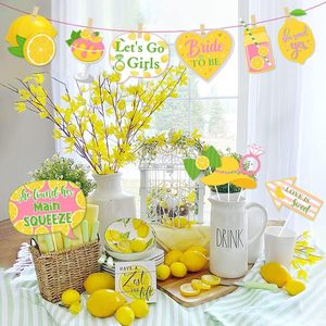 24 Piezas de Decoraciones para Despedida de Soltera con Temática de Limón, Accesorios para Fotomatón 'She Found Her Main Squeeze', Artículos para Fiesta Cítrica - Product Image 5