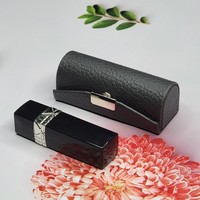 France Design FD0000211 Trousse de Maquillage et Étui à Rouge à Lèvres Portable en Cuir PU Tendance avec Miroir Intégré et Porte-clés