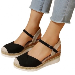 Sandales légères à plateforme, coordonnées en couleur, pour le printemps et l'été, à bout ouvert, à enfiler, avec semelle extérieure en caoutchouc épais et tige en PU - Product Image 5