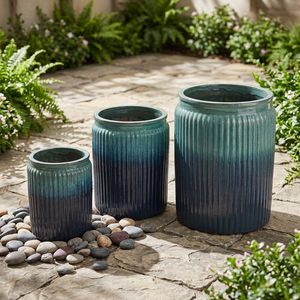 Ensemble de pots de fleurs en céramique, design côtelé émaillé, jardinières d'extérieur, style minimaliste moderne, finition dégradé bleu - Product Image 1