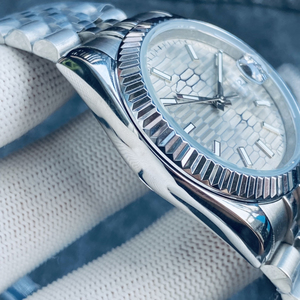 Équipé d'un mouvement mécanique de qualité supérieure, fabriqué en acier inoxydable 316. Style classique. Montre mécanique pour homme - Product Image 4