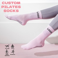 Chaussettes de Pilates personnalisées respirantes OEM, antidérapantes, à forte adhérence, en silicone antidérapant, chaussettes de Pilates personnalisées