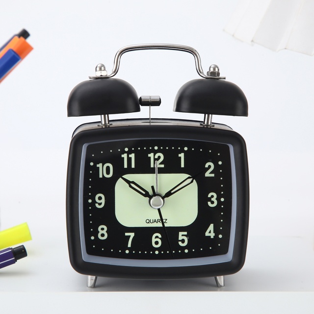 Factory Direct Supply Modern Design Small Desktop Alarm Clock for Students Children High Volume Alarm for Early Morning Quartz