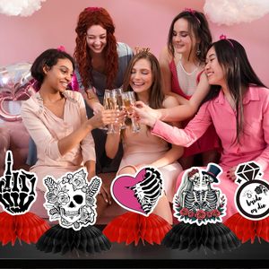 9 pièces Décorations de table alvéolées 'Bride to Be' <span class=keywords><strong>ou</strong></span> 'Bride or Die' pour enterrement de vie de jeune fille et Halloween - Product Image 5