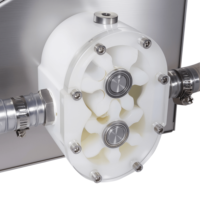 Machine de remplissage semi-automatique à commande numérique pour liquides (miel, huile comestible, jus) avec pompe à engrenages et fonction de pesage pour bouteilles en plastique