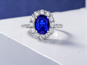 แหวนเงินประดับไพลินสีน้ำเงินสังเคราะห์ 7x9 มม. รูปไข่ทรงโอวัล ประดับแบบหนามเตย เครื่องประดับทางศาสนาคริสต์แสนโรแมนติก - Product Image 2