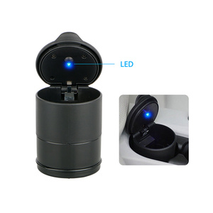 ที่เขี่ยบุหรี่ในรถยนต์พร้อมไฟ LED สีดำ ที่วางแก้วแบบพกพาสำหรับใช้ในรถยนต์ - Product Image 4