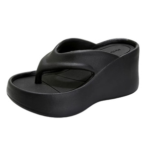 Nouvelles tongs de plage d'été pour femmes, style célébrité internet, avec semelle <span class=keywords><strong>compensée</strong></span> épaisse et dessus en microfibre, semelle extérieure en caoutchouc - Product Image 5