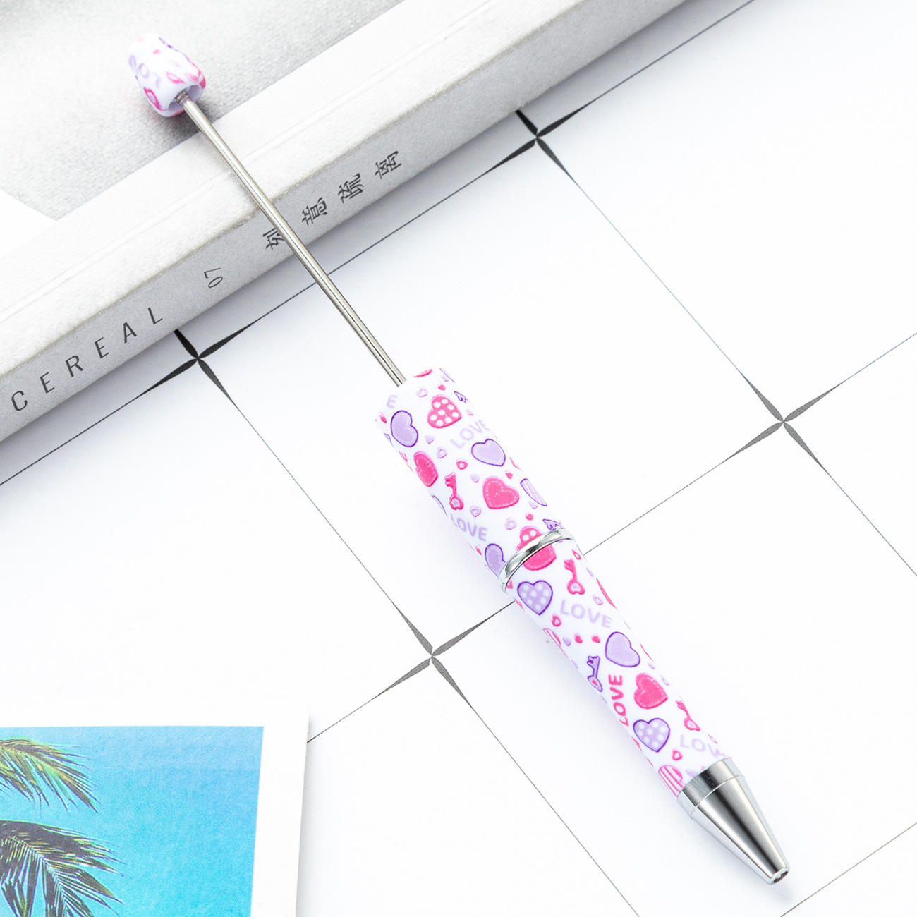 Style Saint-Valentin, type "a-white-bullet" 10