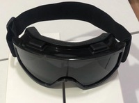 Nouvelle mode transfrontalière Anti-buée UV400 lunettes de ski d'alpinisme en plein air grand cadre sangle réglable sport