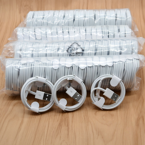<span class=keywords><strong>Cable</strong></span> USB Blanco <span class=keywords><strong>de</strong></span> 1M para iPhone, Carga Rápida <span class=keywords><strong>de</strong></span> 20W, Blindado con TPE, Certificado CE, con Conductor <span class=keywords><strong>de</strong></span> Cobre Puro para iPhone 11/12/13/14 Pro - Product Image 2