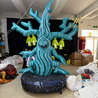Nouvelle conception créative d'arbre fantôme gonflable d'Halloween avec lumière LED personnalisée, arbre gonflable sorcière grimaçante pour pelouse de parc