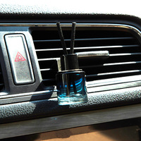 Bouteille en verre vide noire de 6 ml, 8 ml, 10 ml pour diffuseur à bâtonnets, avec bouchon à vis, pour parfum d'ambiance et désodorisant de voiture, vente en gros