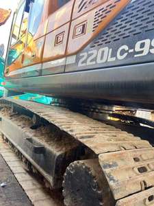 Excavadora Usada Hyundai 220LC-9S, Excavadora Hidráulica de Orugas con Alta Eficiencia de Combustible y Potente Rendimiento de Excavación en Venta - Product Image 4