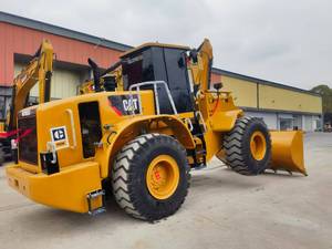 Chargeuse sur pneus d'occasion Cat 950H, faible nombre d'heures, d'origine japonaise, modèle classique robuste, efficace pour les carrières et la construction. - Product Image 5