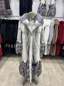 Manteau en fourrure de vison sur mesure, entièrement brodé au point de croix, avec motifs en <span class=keywords><strong>renard</strong></span> <span class=keywords><strong>argenté</strong></span> et plumes de paon, vente en gros - Product Image 6