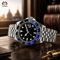 Montre GMT avec logo personnalisé, double fuseau horaire, lunette verte et noire, remontage automatique, bracelet en acier inoxydable à cinq maillons, montres-bracelets pour hommes à double fuseau horaire