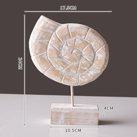 Ensemble de décoration nautique en bois blanchi, ornements sculptés à la main en forme d'étoile de mer et de hippocampe pour la maison de style côtier