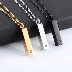 Pendentif commémoratif en acier inoxydable avec chaîne, collier barre avec cristal, bijoux pour homme pour cendres - Product Image 1