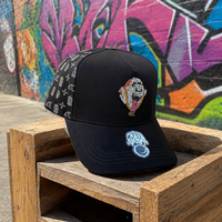 Nouvel Arrivage Casquettes de baseball à visière courbée, doublées soie, avec 5 panneaux, patch métallique en strass, logo brodé et patch en cuir, 31 Hats