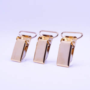 คลิปหนีบอเนกประสงค์สำหรับเสื้อผ้าและเอกสารทำจากสเตนเลสสตีลและ ABS ขนาด34x23มม. - Product Image 1